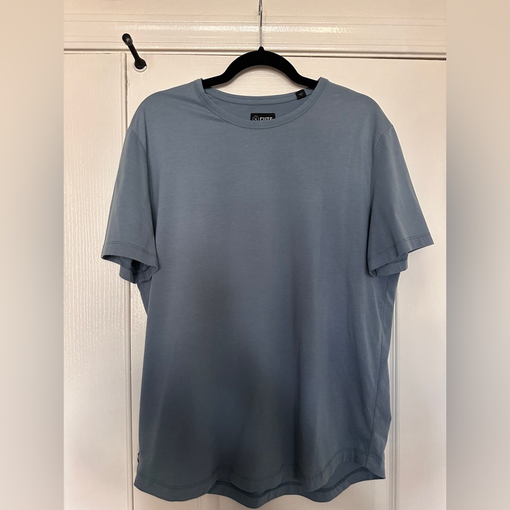 Cuts Curve Hem PYCRA Pro Blue t-shirt